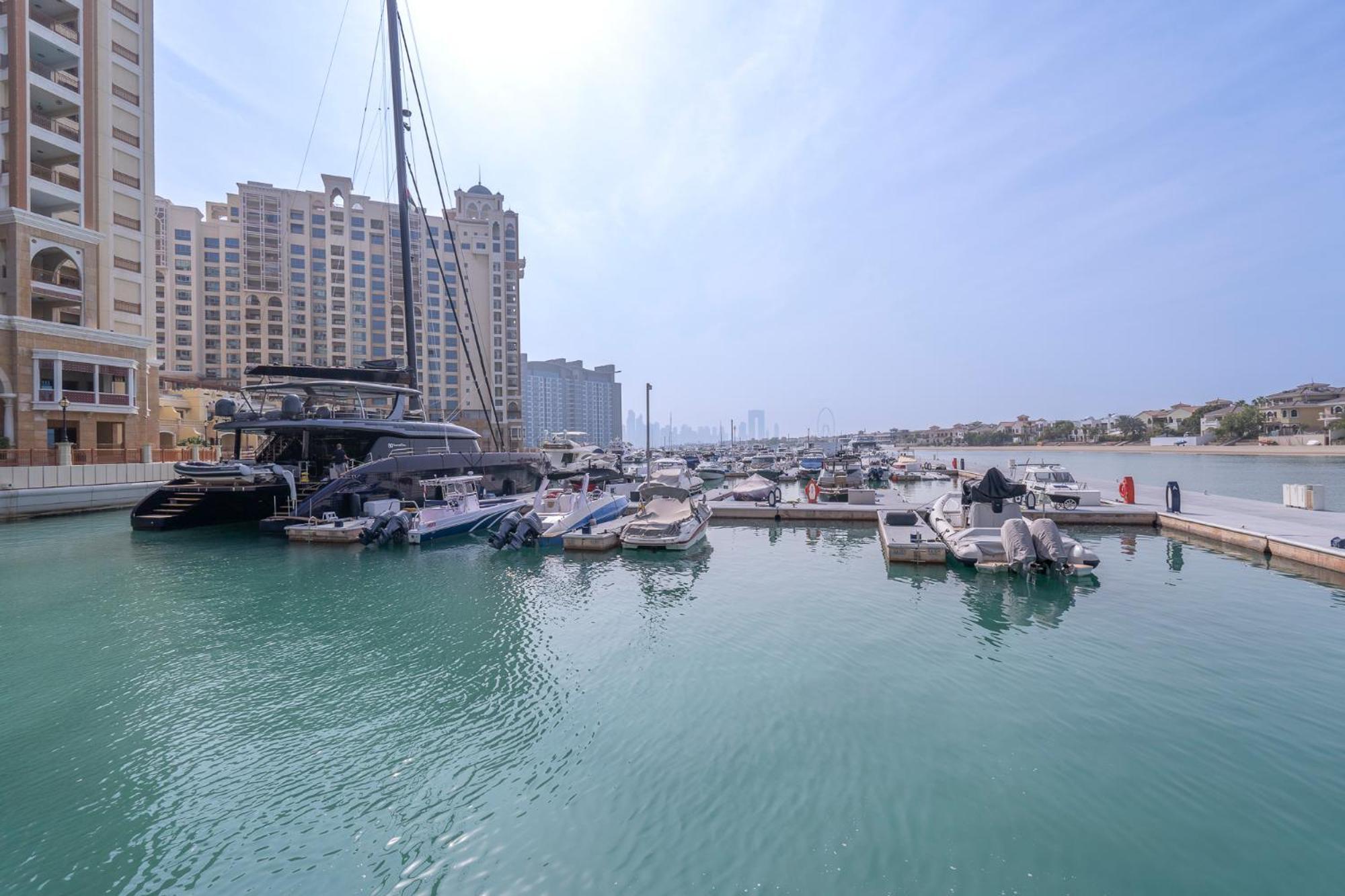 Palm Jumeirah Studio With Sea View Spacious Apartment ดูไบ ภายนอก รูปภาพ